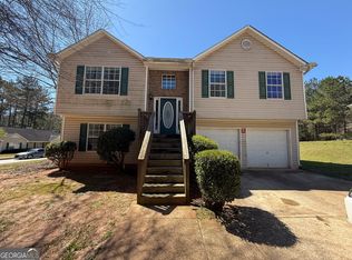 8302 N Sterling Lakes Dr, Covington, GA