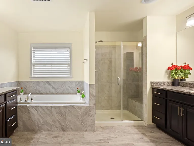 24839 Somerby Dr — Photo 31