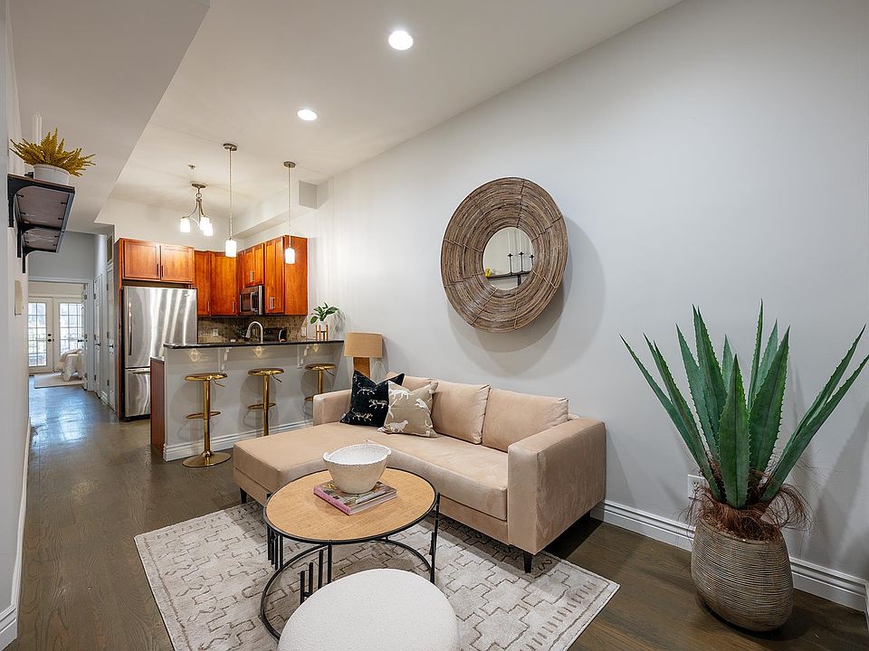 1st image of 4508 Brown St APT 1R