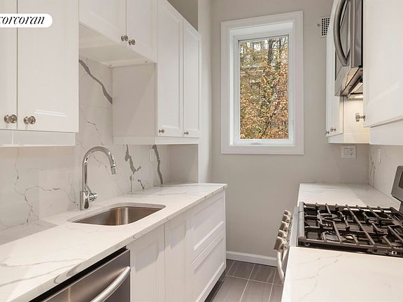 5th image of 165 E 80th St #3