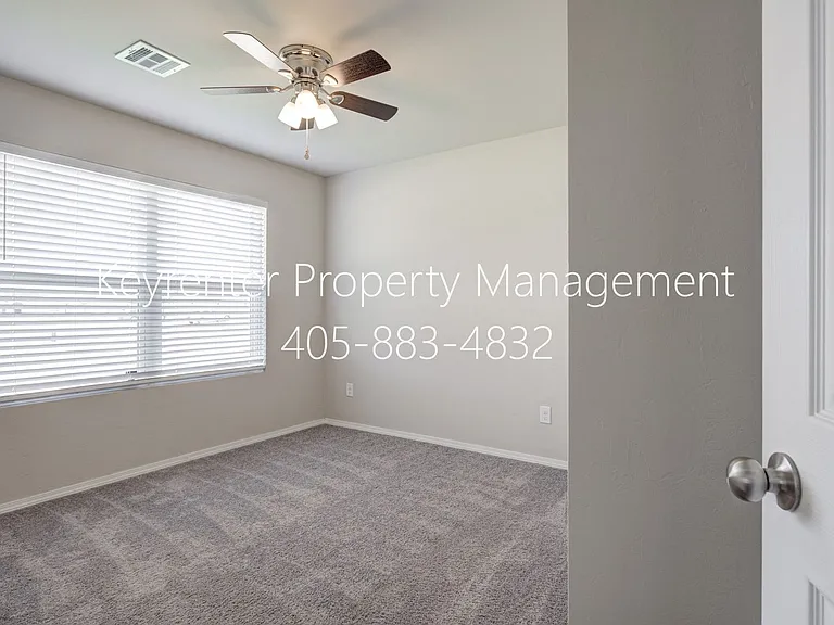 440 Fox Den Dr — Photo 18