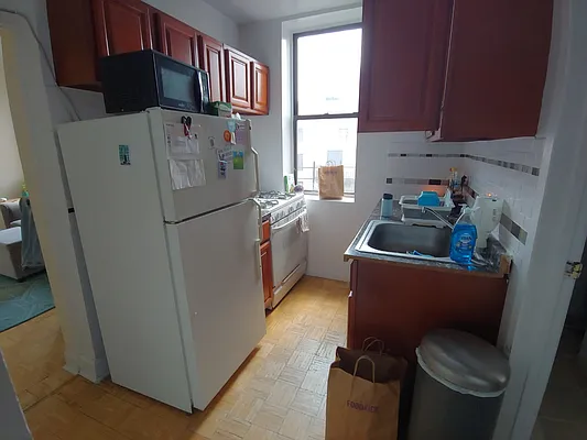 Rented by (Legacy) NY Quality Living Uptown | media 12