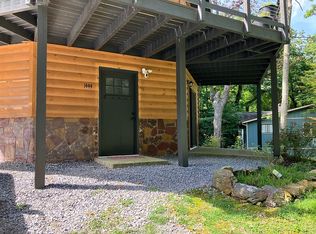 1444 N Arbon Ln, Gatlinburg, TN 37738