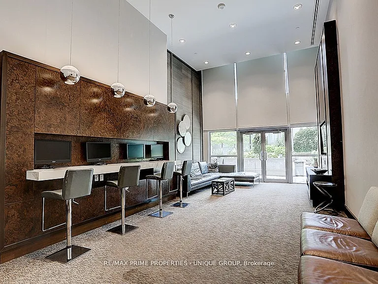 386 Yonge St #4101 — Photo 28