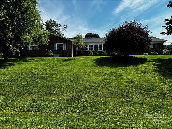 5th image of 1044 Randolph Cir SE