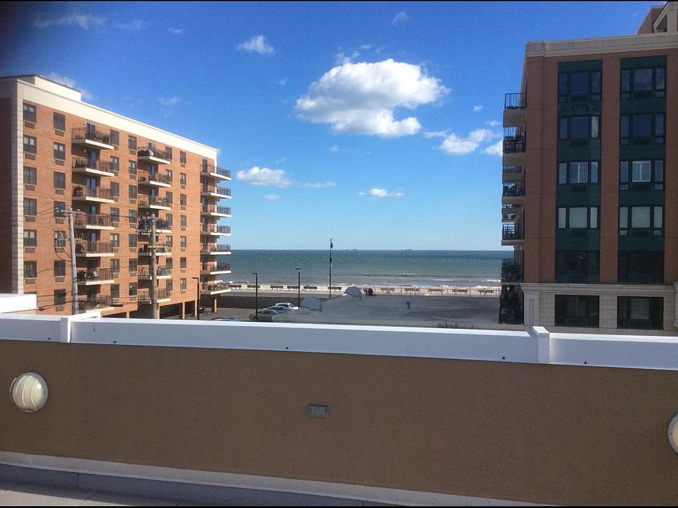 1st image of 251 W Broadway #308