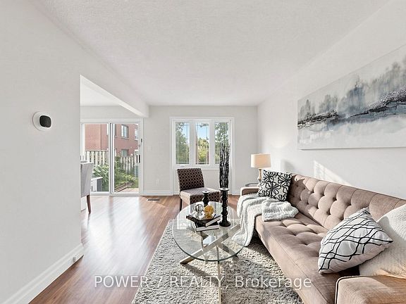 3rd image of 197 Bridletowne Cir #197