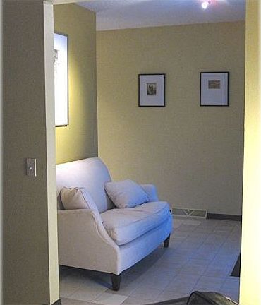 Spacious Foyer
