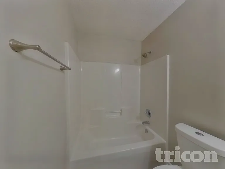 208 Denby Cir — Photo 16