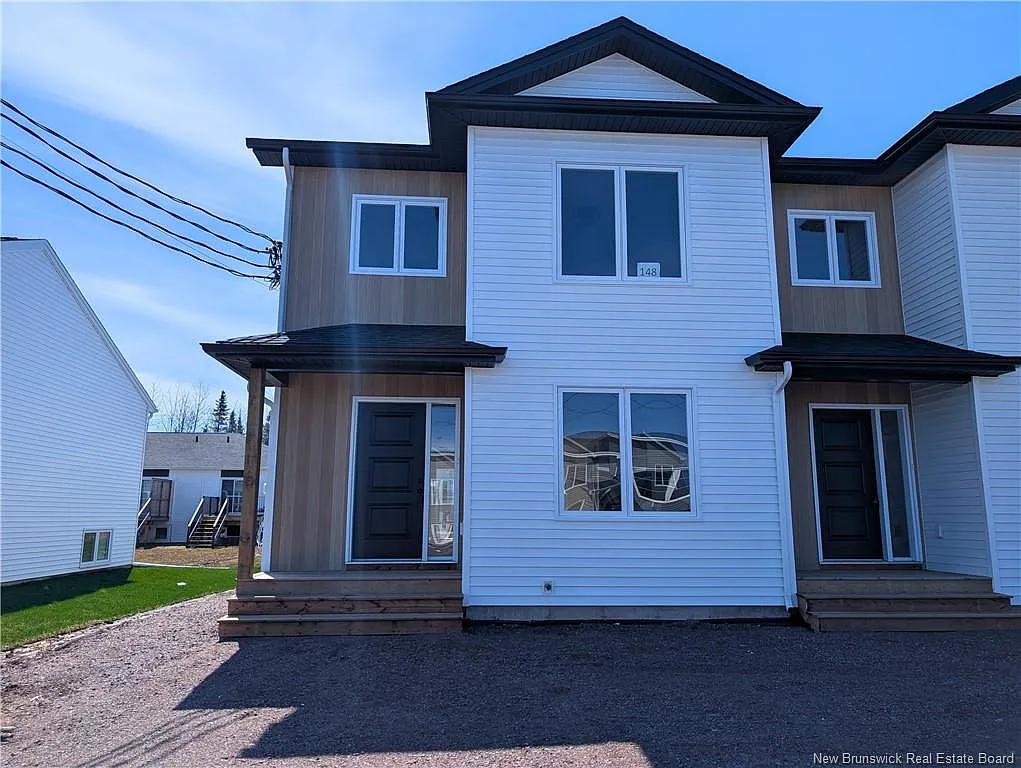 1 bed, 1.0 bath, 715 sqft, $1,150 — Photo 1
