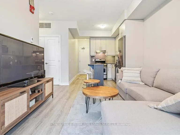 10 Esplanade Ln #215 — Photo 19