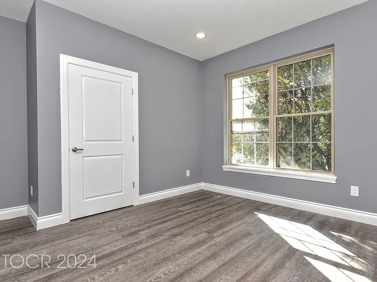 164-168 Atlantic St #303 — Photo 9