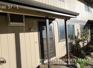 504 Pine St #L, Rogue River, OR 97537