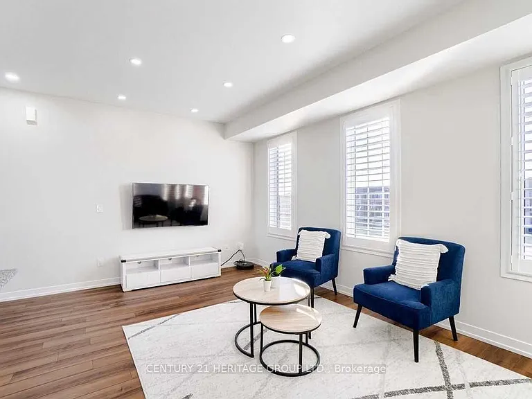 239 Harding Park St — Photo 4