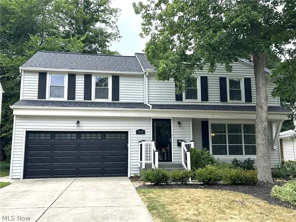 1112 Brainard Rd, Lyndhurst, OH 44124