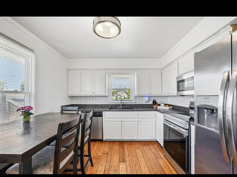 3940 Lasalle St — Photo 10
