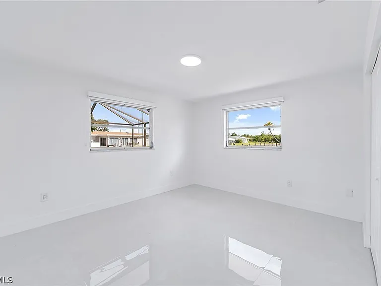 1729 Cascade Way — Photo 12