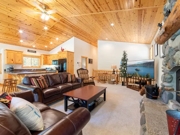 12049 Bernese Ln, Truckee, CA 96161