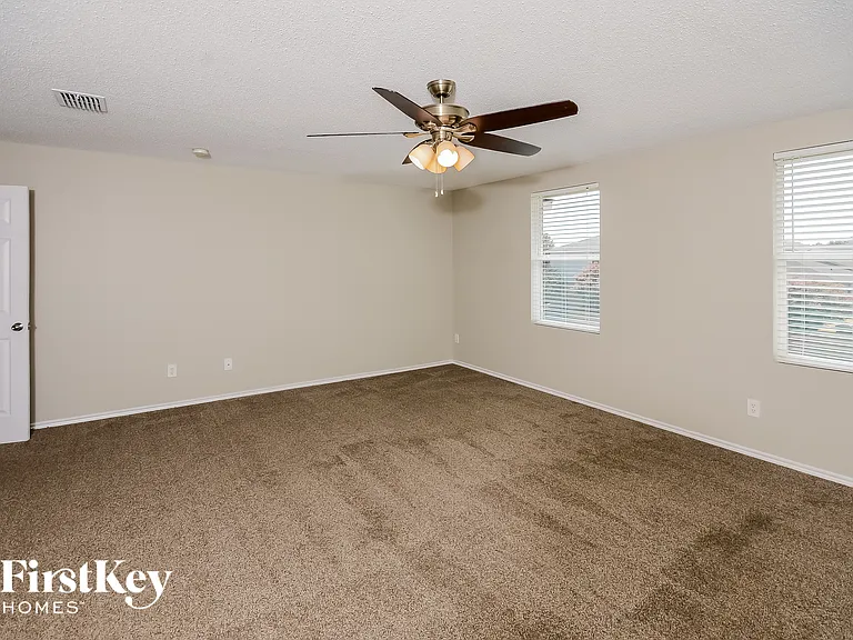 313 Butch Cassidy Dr — Photo 7