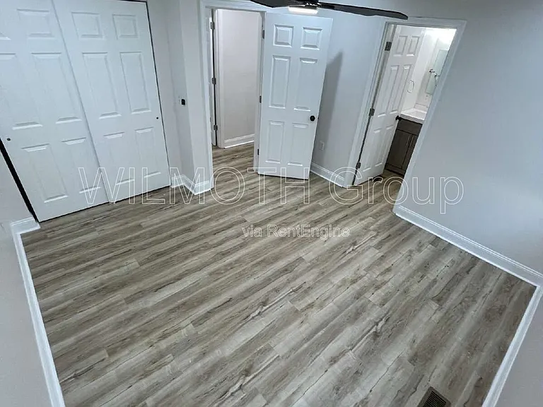 1126 Villa Ave — Photo 13