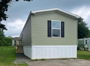 5118 Holly Rd #B, Mount Pleasant, PA 15666