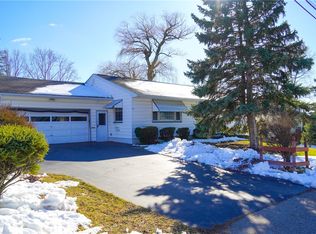 57 Drake Dr, Rochester, NY 14617