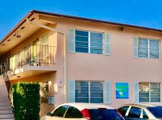 2017 NE 18th St APT 4, Fort Lauderdale, FL 33305