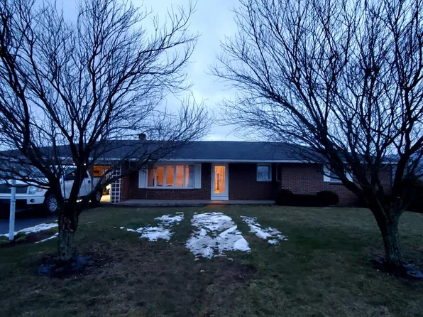 272 Rumshtown Rd, Lykens, PA 17048