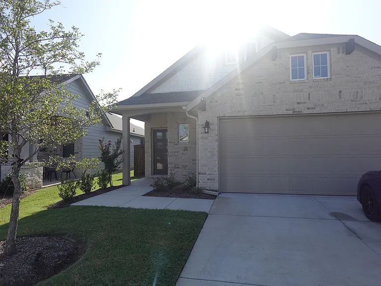 223 Fairmont Dr — Photo 13