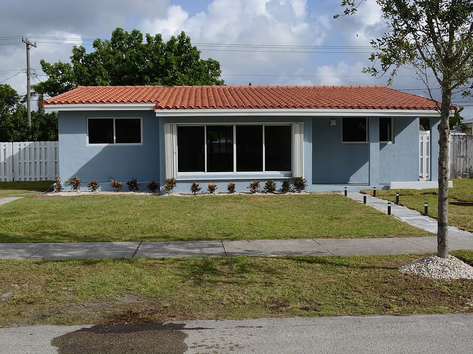 1st image of 9625 Dominican Dr