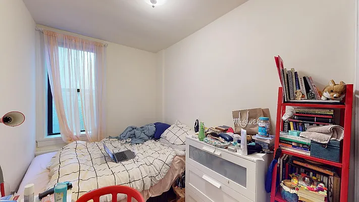 Rented by Bond New York | media 21