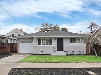 1110 W Magnolia St, Stockton, CA, 95203