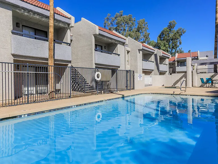 Hidden Cove Apartments — Photo 9