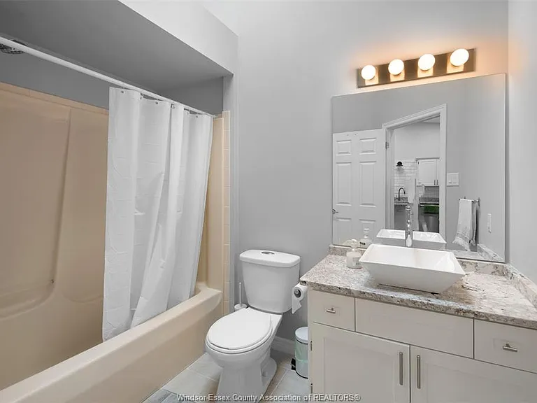 19 Malibu Dr — Photo 21