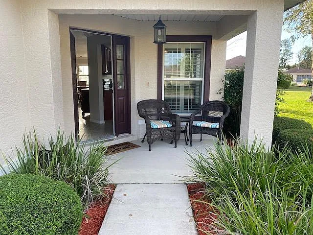 9055 SW 102nd Cir — Photo 2