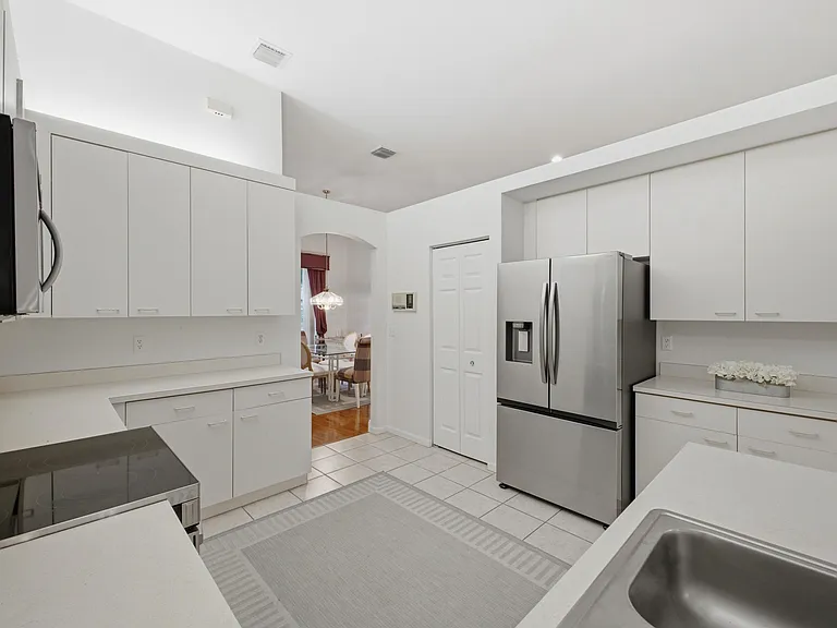 4378 Danielson Dr — Photo 18