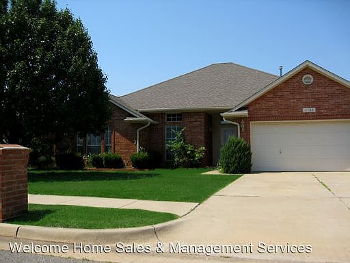 2nd image of 1725 Fairmont Ln