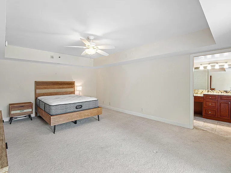 100 SE 5th Ave #216 — Photo 13