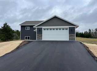 1320 Whiting Rd NW UNIT 19, Bemidji, MN 56601