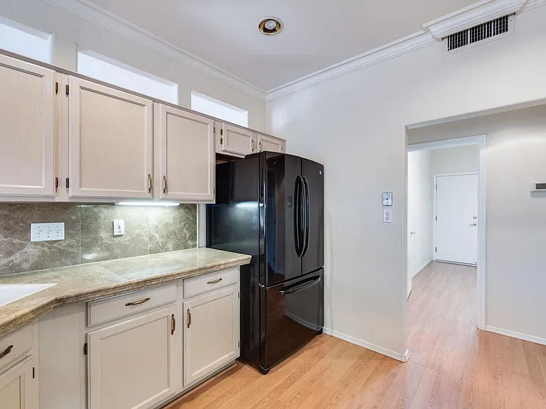15304 W Heritage Dr — Photo 16