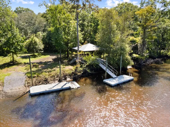 7175 Parkers Ferry Rd, Adams Run, SC 29426