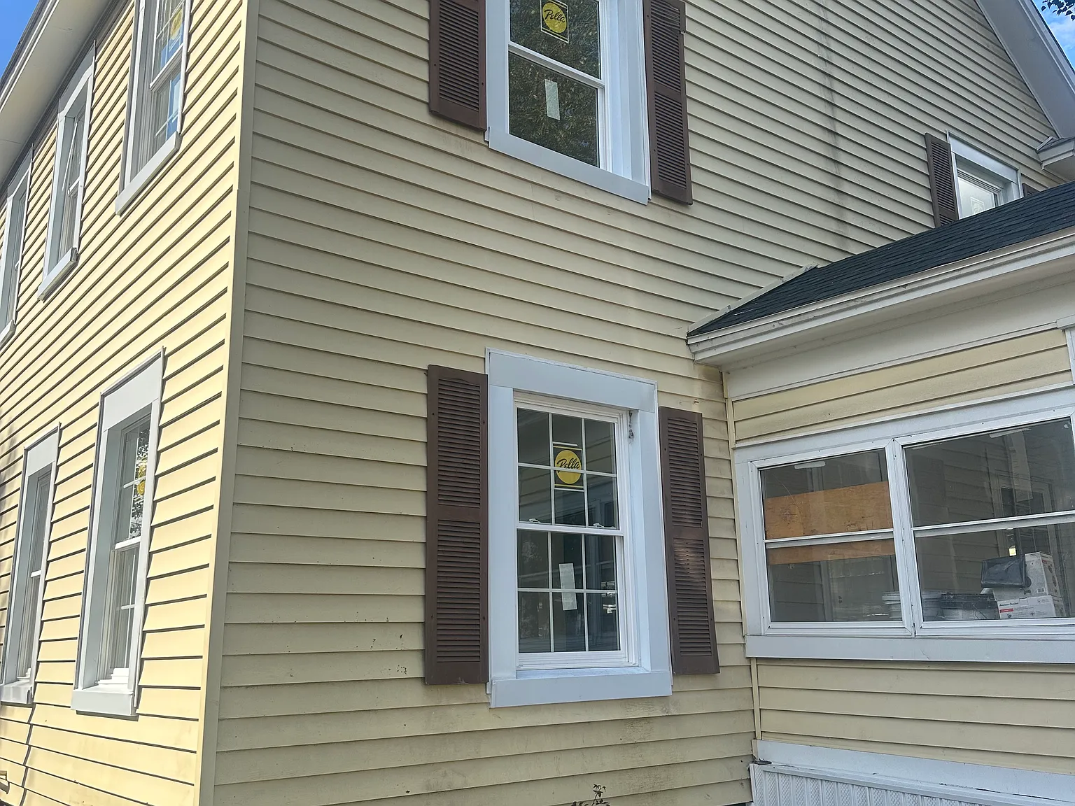 16 Kenworthy Ave — Photo 1