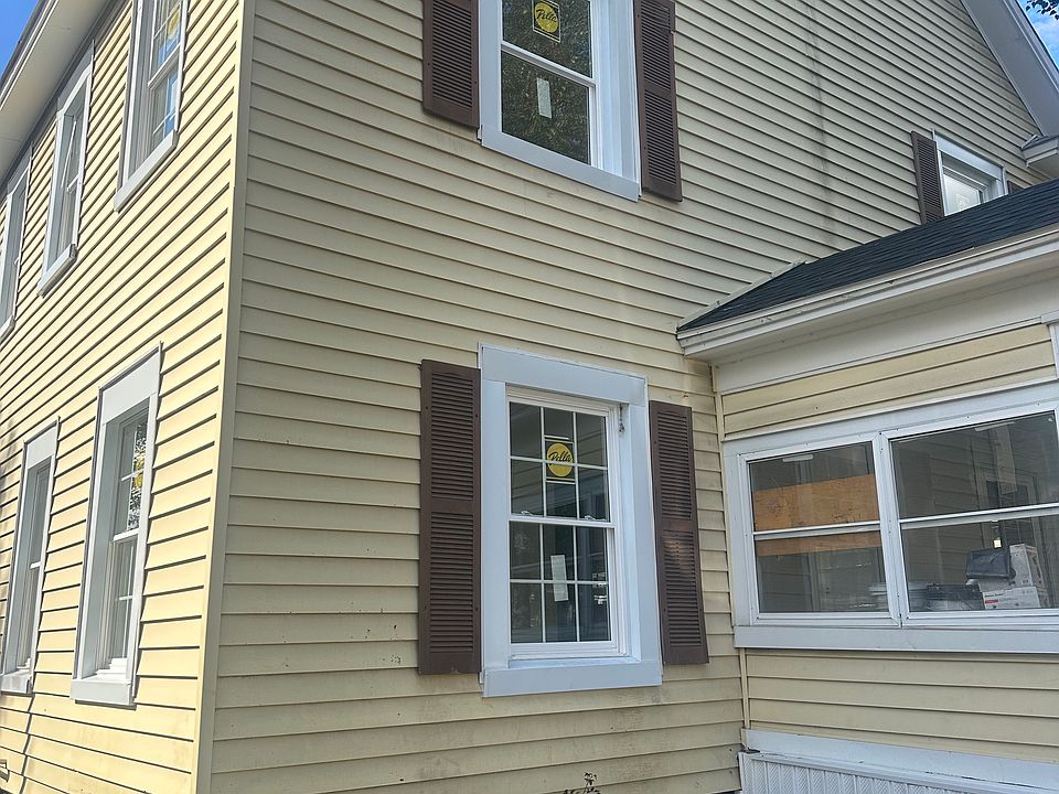 1st image of 16 Kenworthy Ave #2