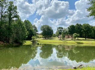 102 Shell Dr, Crestview, FL 32536