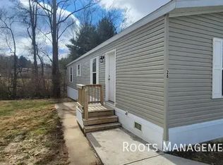 315 W Gordon Pike #28, Bloomington, IN 47403