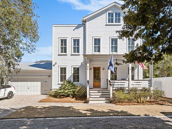 2nd image of 49 Rose Ln