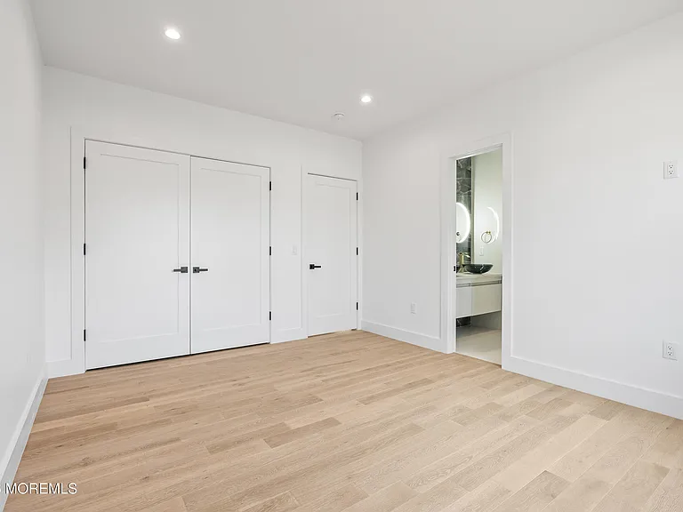 150 Ampere Ave — Photo 30