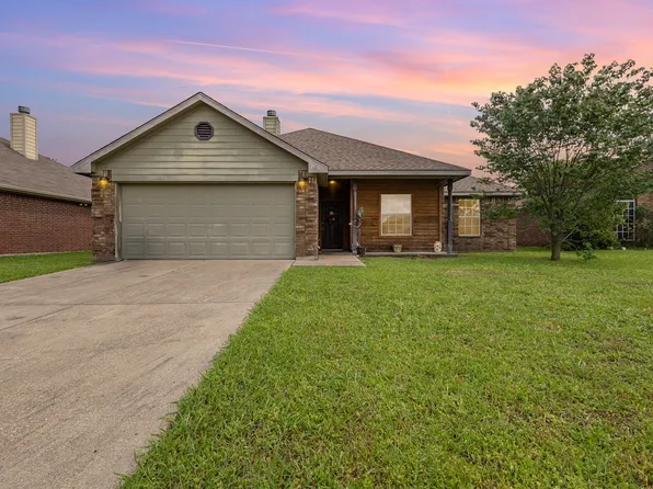 718 Stacie Ln, Seagoville, TX 75159