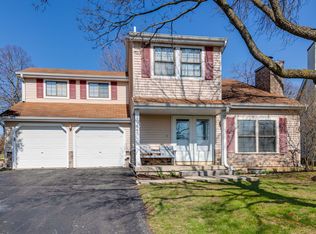 646 Stewart Ct, Gurnee, IL 60031