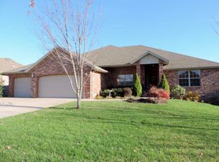 4524 E Pearson Meadow Dr, Springfield, MO 65802